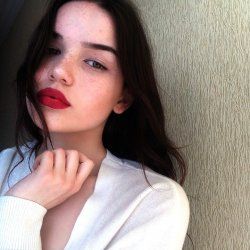 Философия интимных встреч: VIP-девушки с умом и обаянием